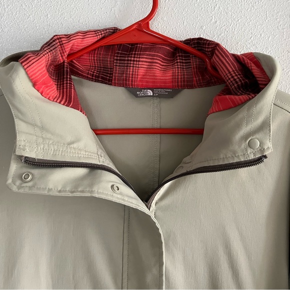 North Face Jacket - Picture 2 of 10